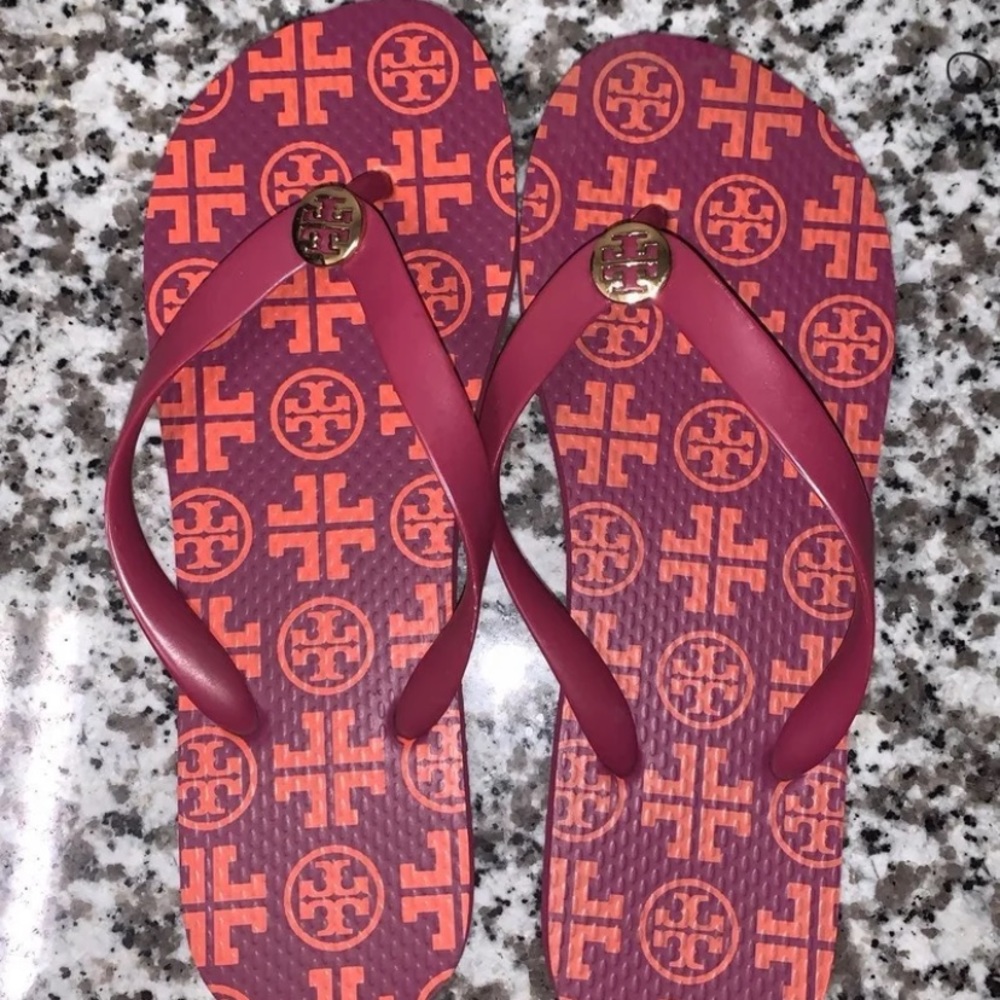 TORY BURCH FLIP FLOPS